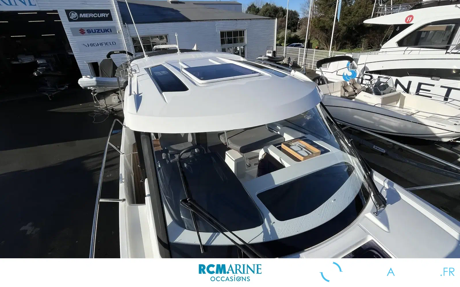 slider 3 Beneteau Antares 9 OB