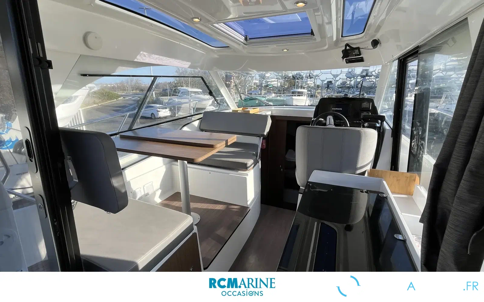 slider 6 Beneteau Antares 9 OB