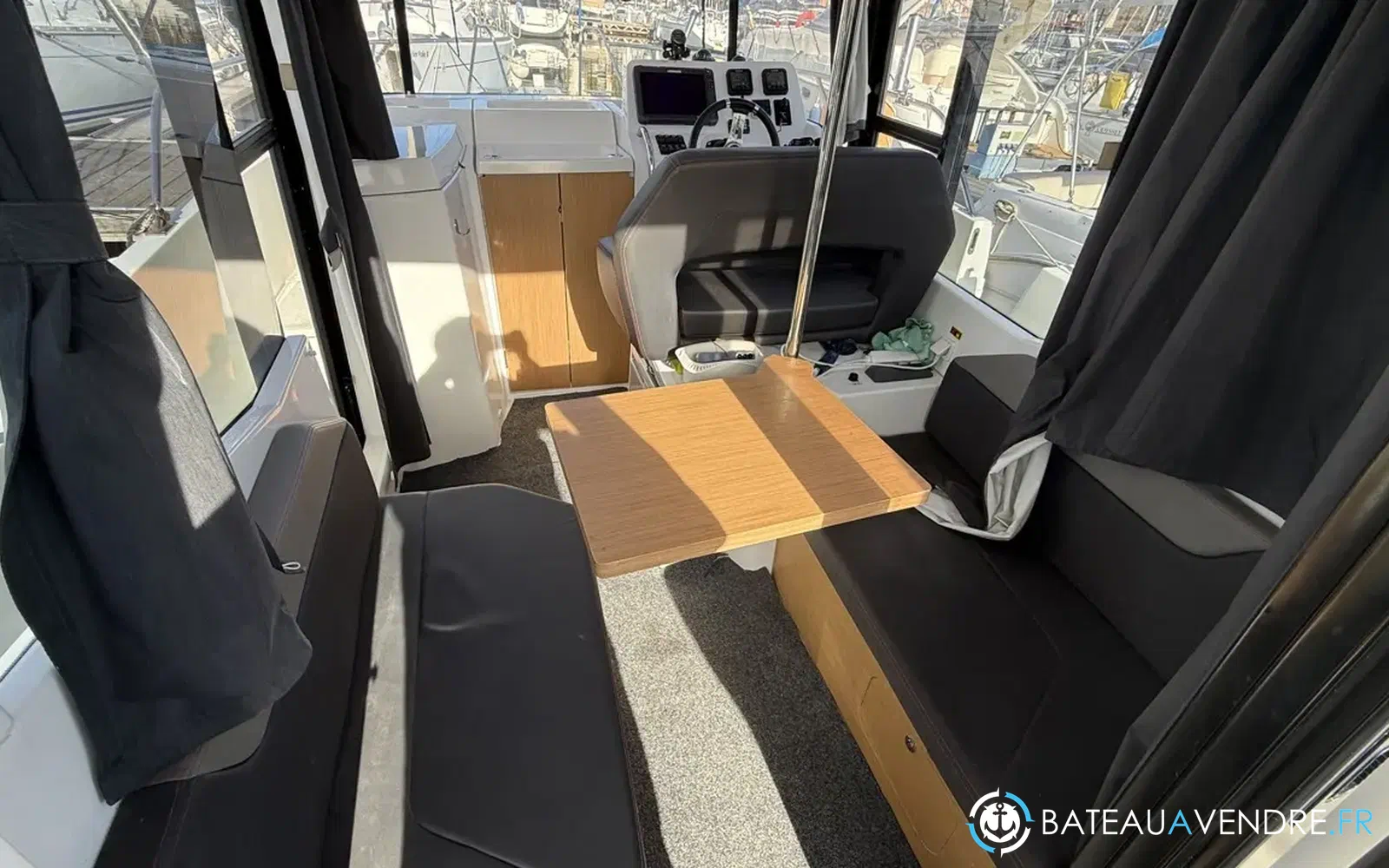 slider 13 Beneteau Barracuda 9