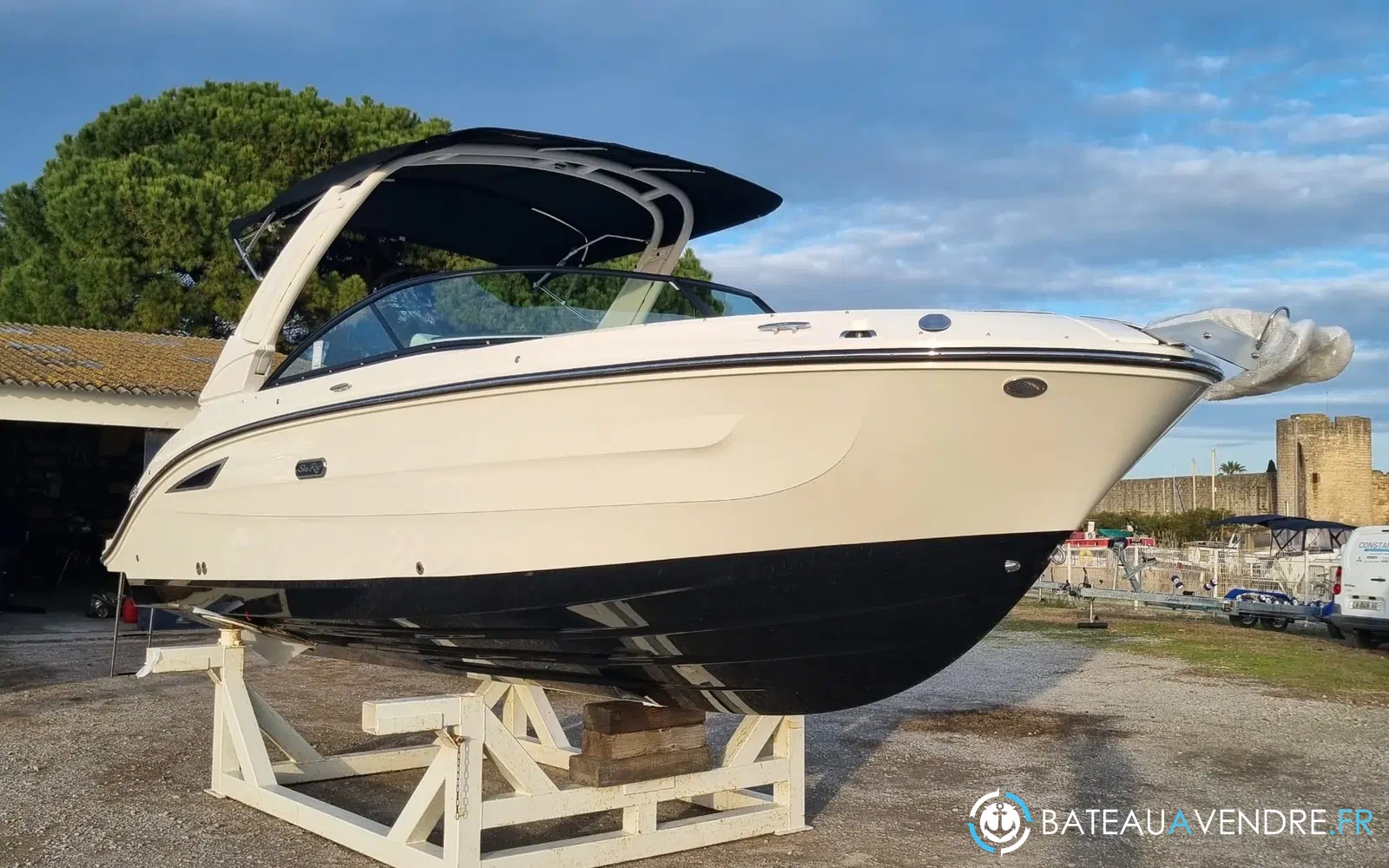 slider 18 Sea Ray SDX 250 OB