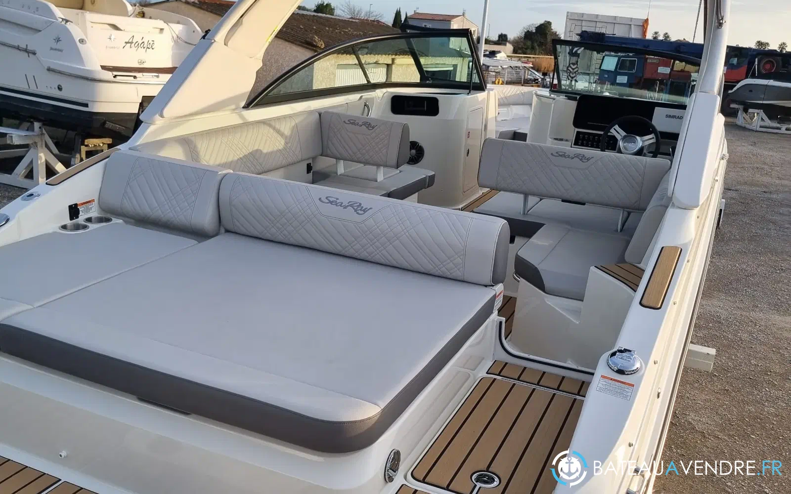 slider 5 Sea Ray SDX 250 OB