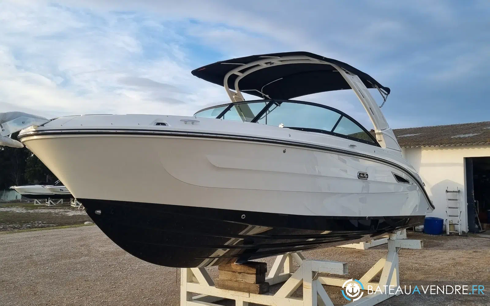 slider 17 Sea Ray SDX 250 OB
