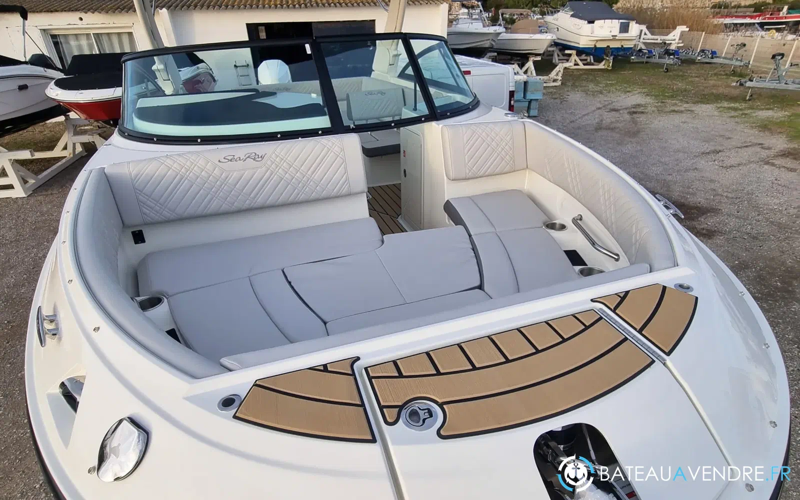 slider 8 Sea Ray SDX 250 OB