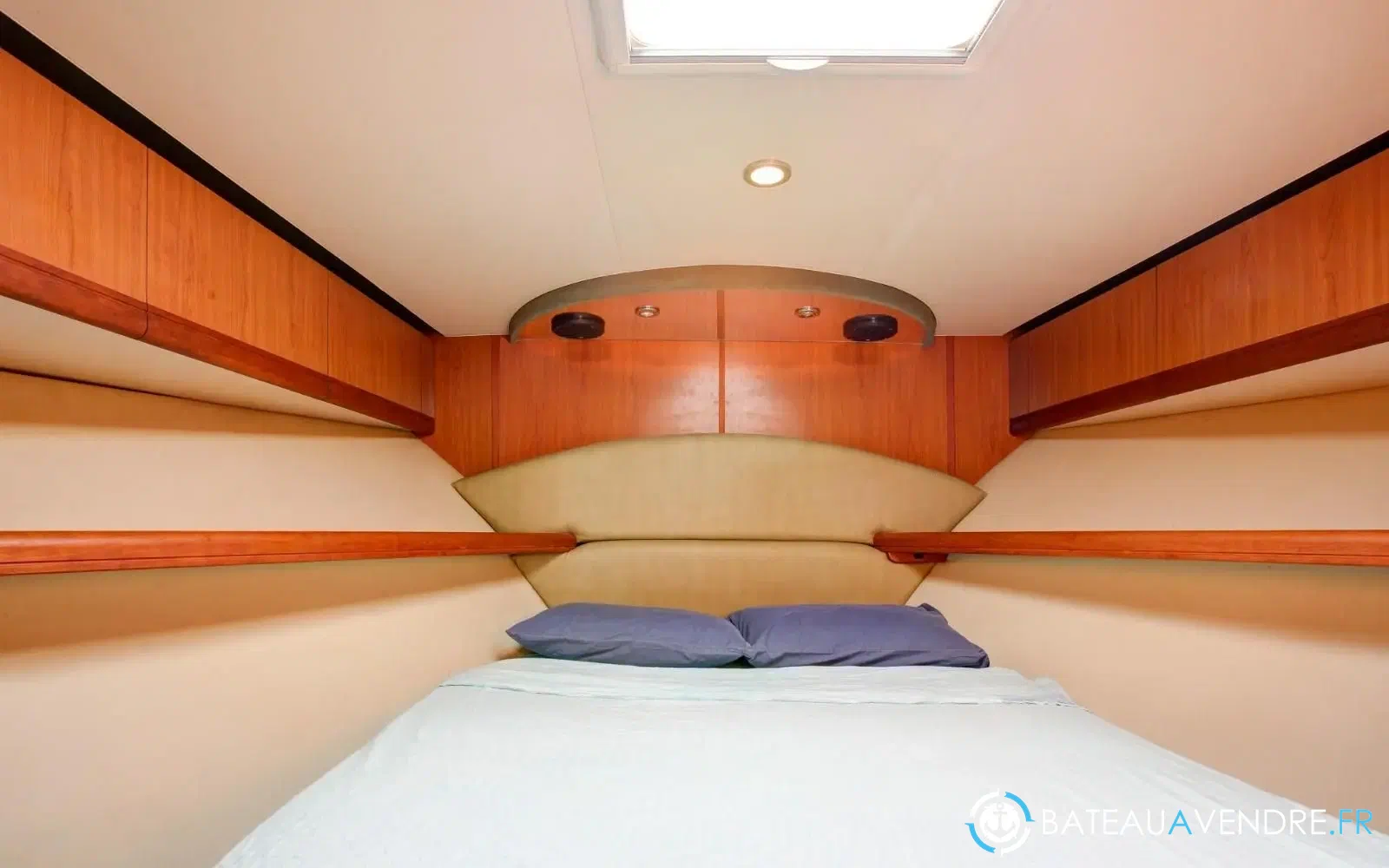 slider 11 Luhrs 41 Convertible