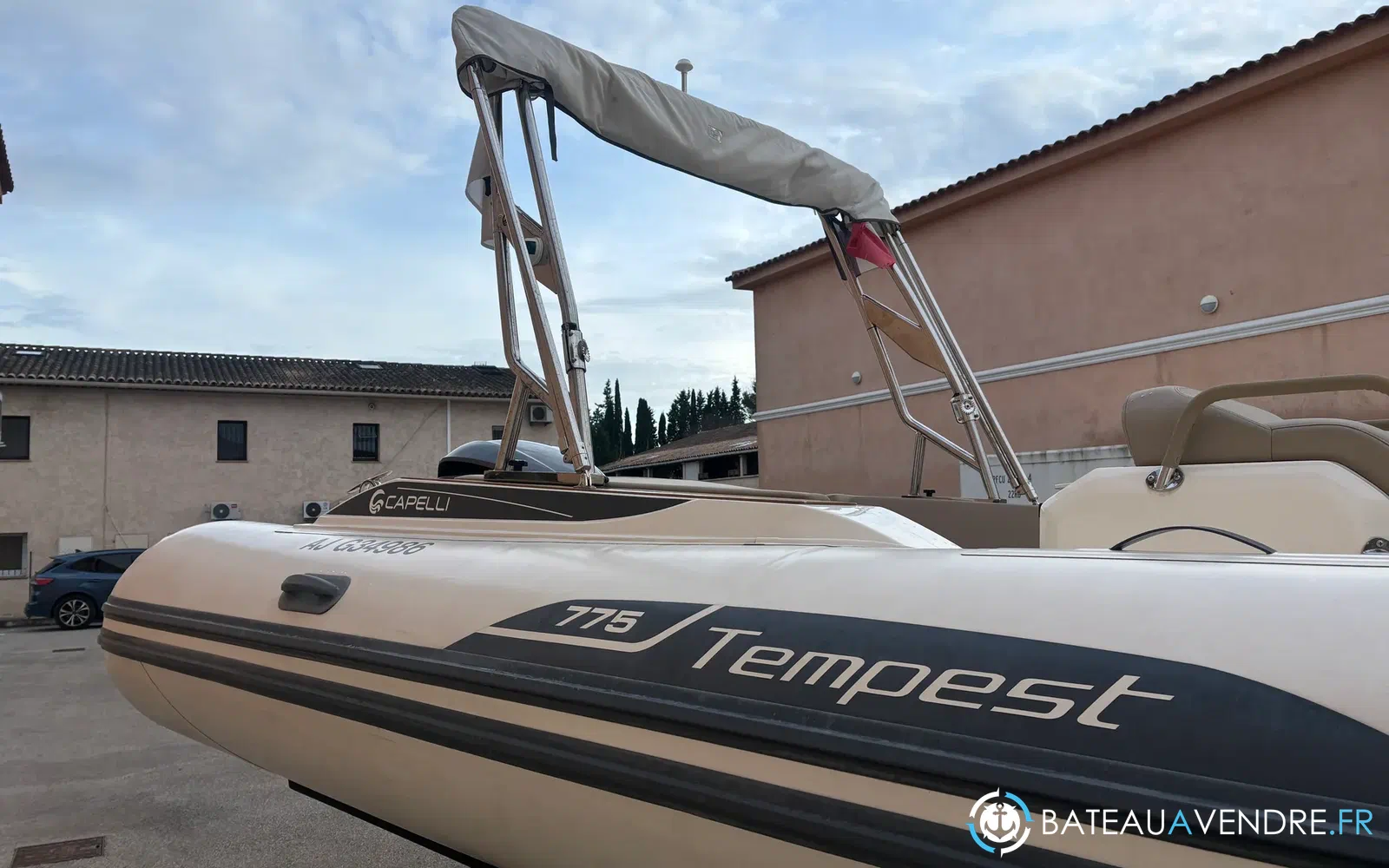 slider 27 Capelli Tempest 775 Luxe