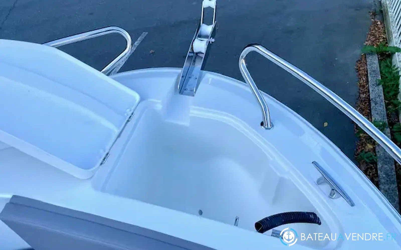 slider 3 Pacific Craft 625 Open