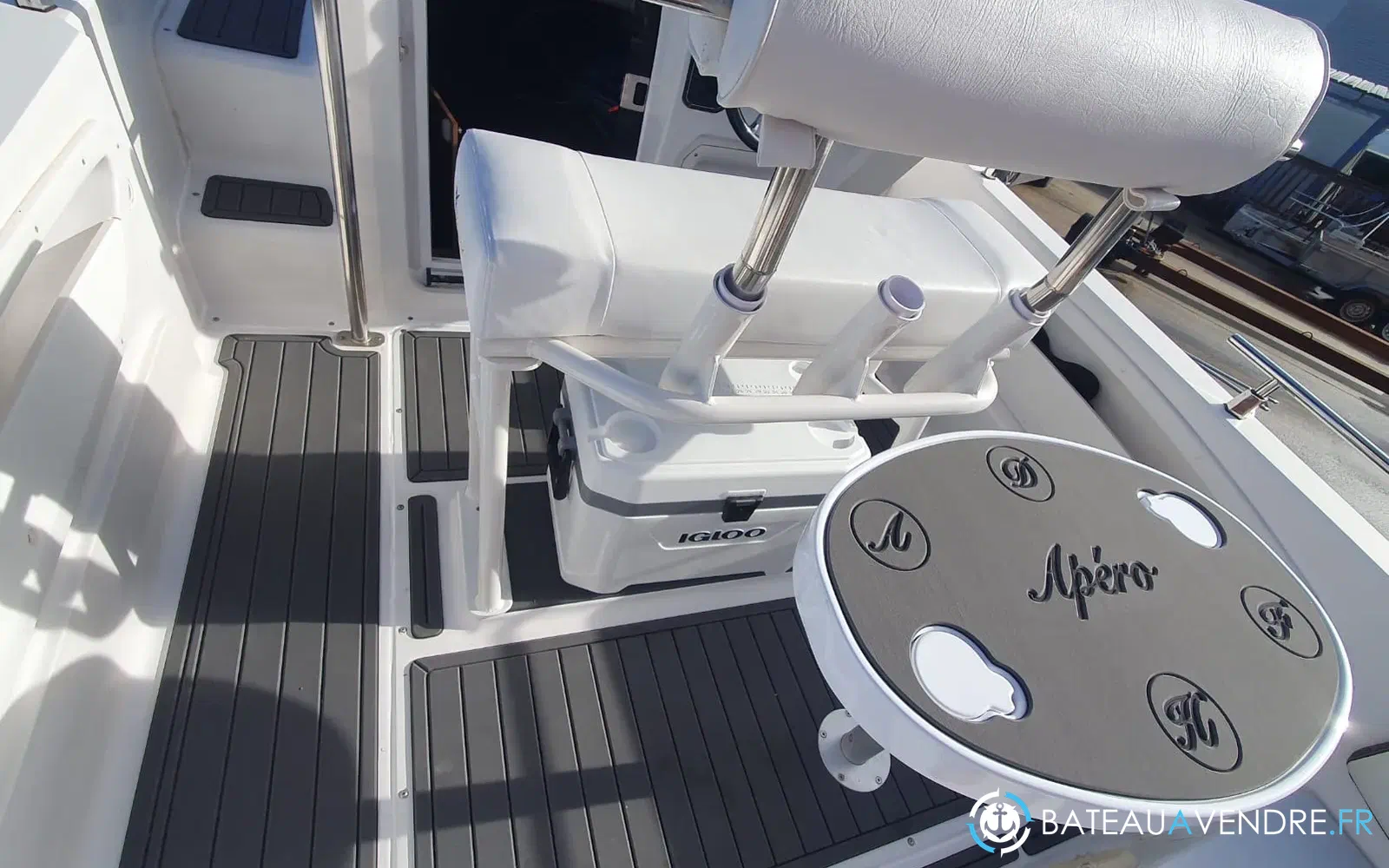 slider 32 Ranieri Shadow 24