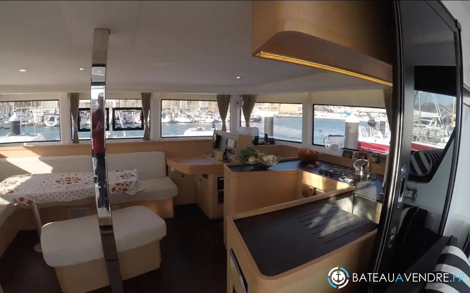 slider 32 Lagoon 42