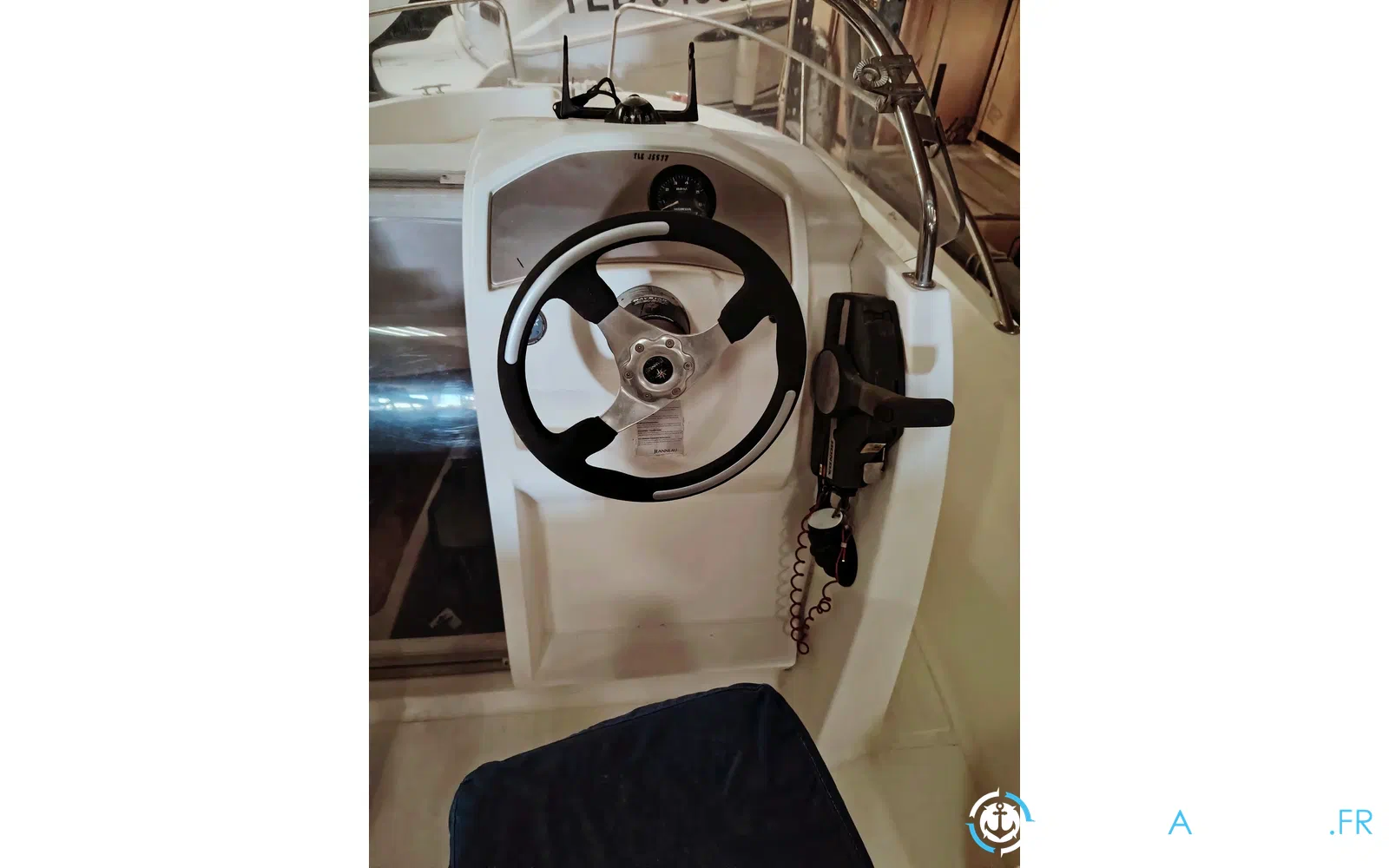 slider 3 Jeanneau Cap Camarat 555 CC