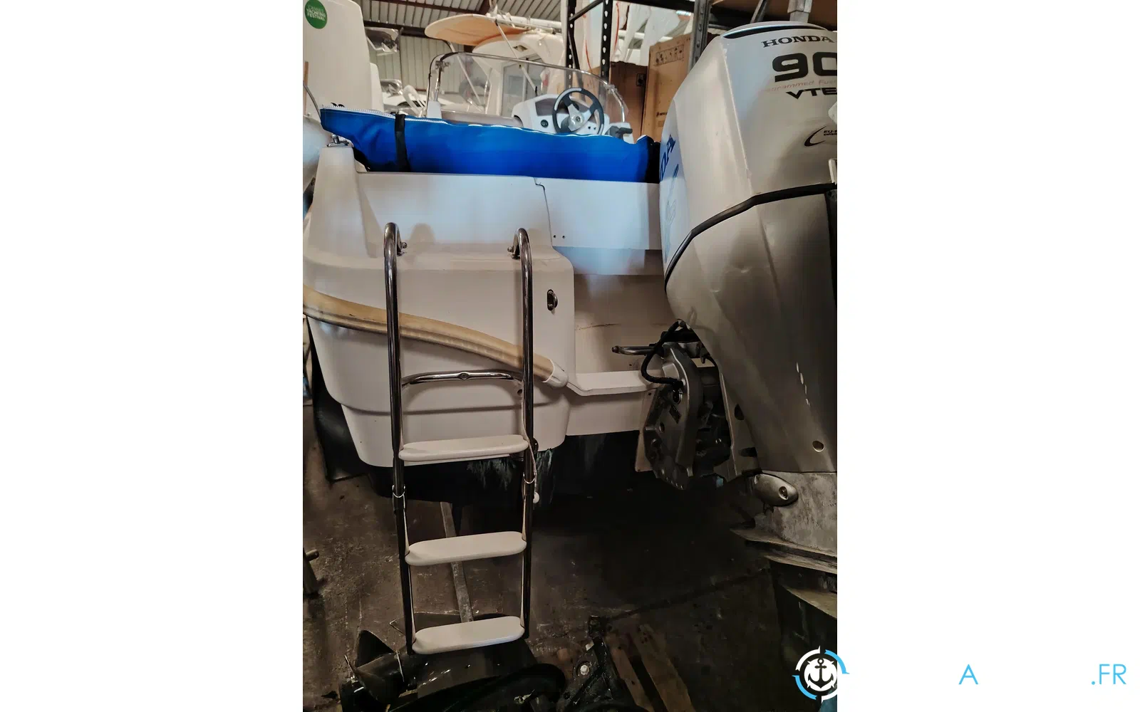 slider 14 Jeanneau Cap Camarat 555 CC