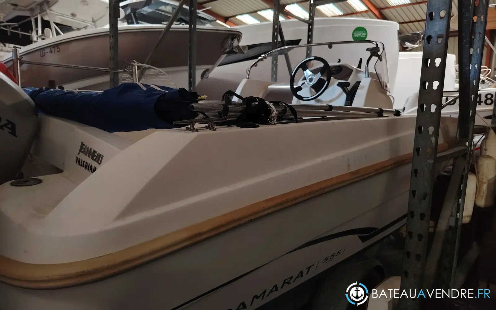 slider 6 Jeanneau Cap Camarat 555 CC