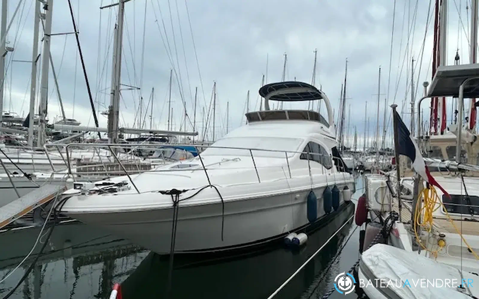 slider 1 Sea Ray 455 Sedan Bridge