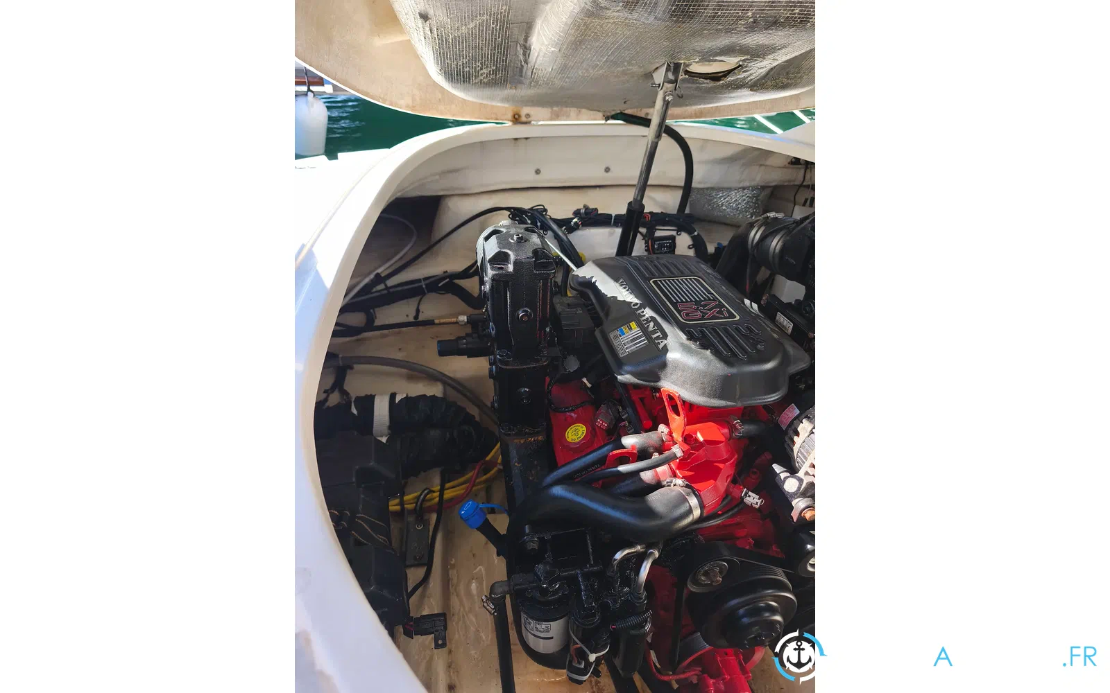 slider 28 Chaparral 256 SSX