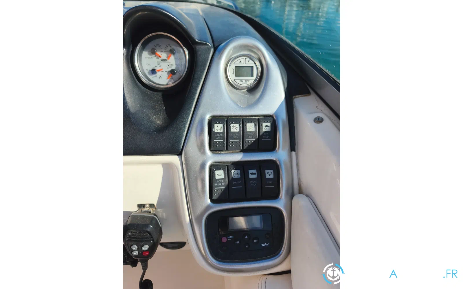 slider 31 Chaparral 256 SSX