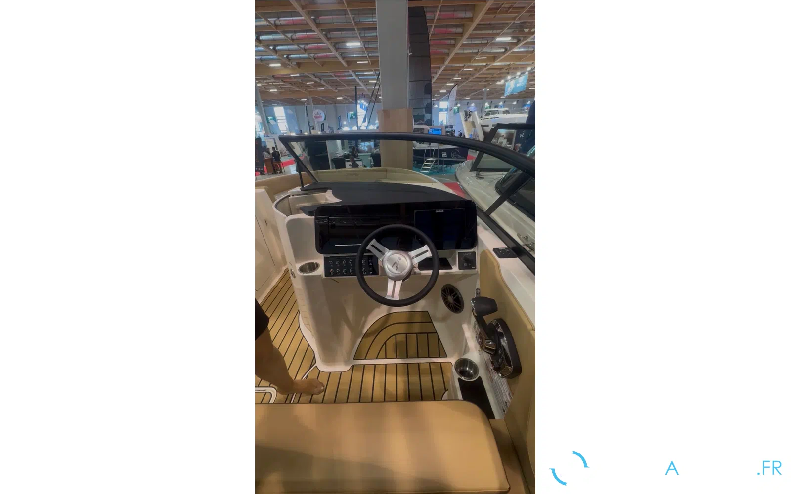 slider 7 Sea Ray SDX 250