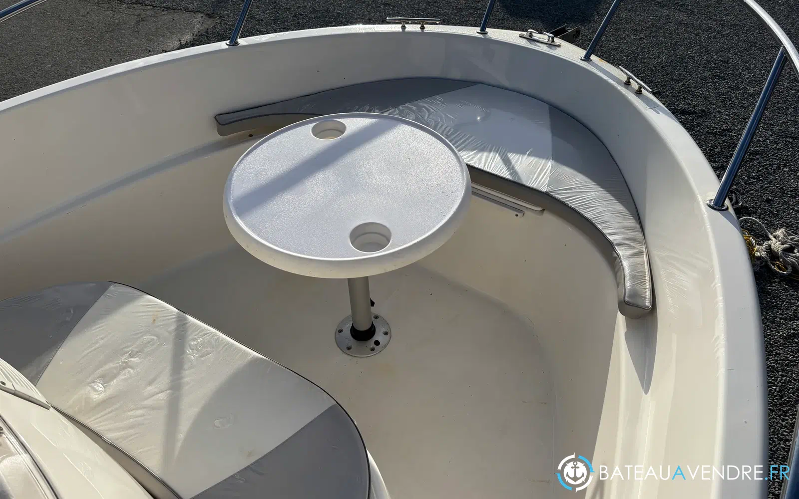 slider 6 Quicksilver 525 Commander Open