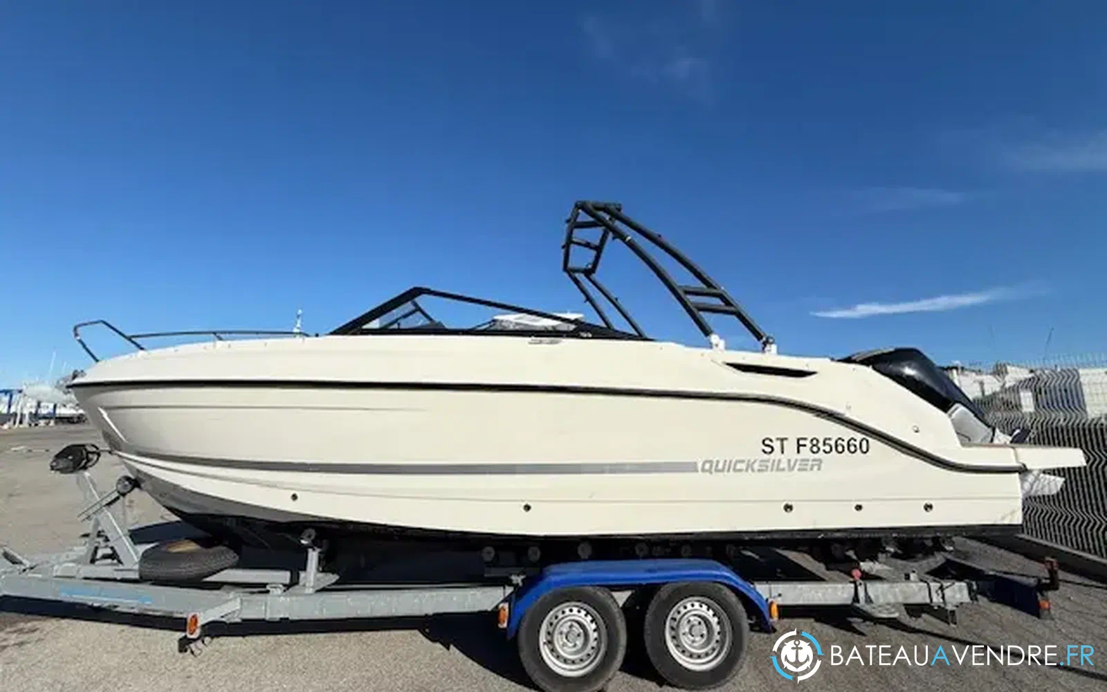 slider 0 Quicksilver Activ 755 Bowrider