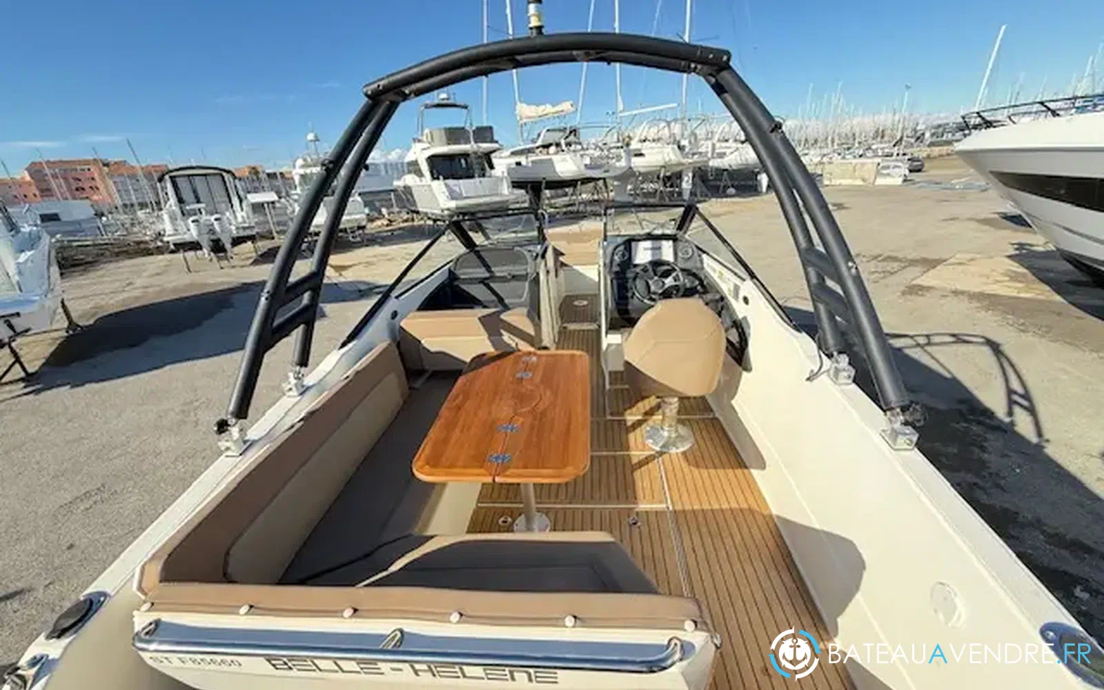 slider 10 Quicksilver Activ 755 Bowrider