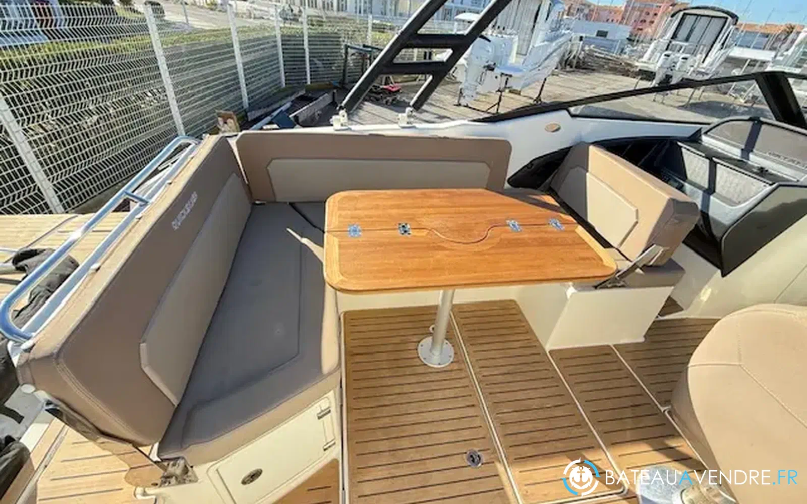 slider 15 Quicksilver Activ 755 Bowrider