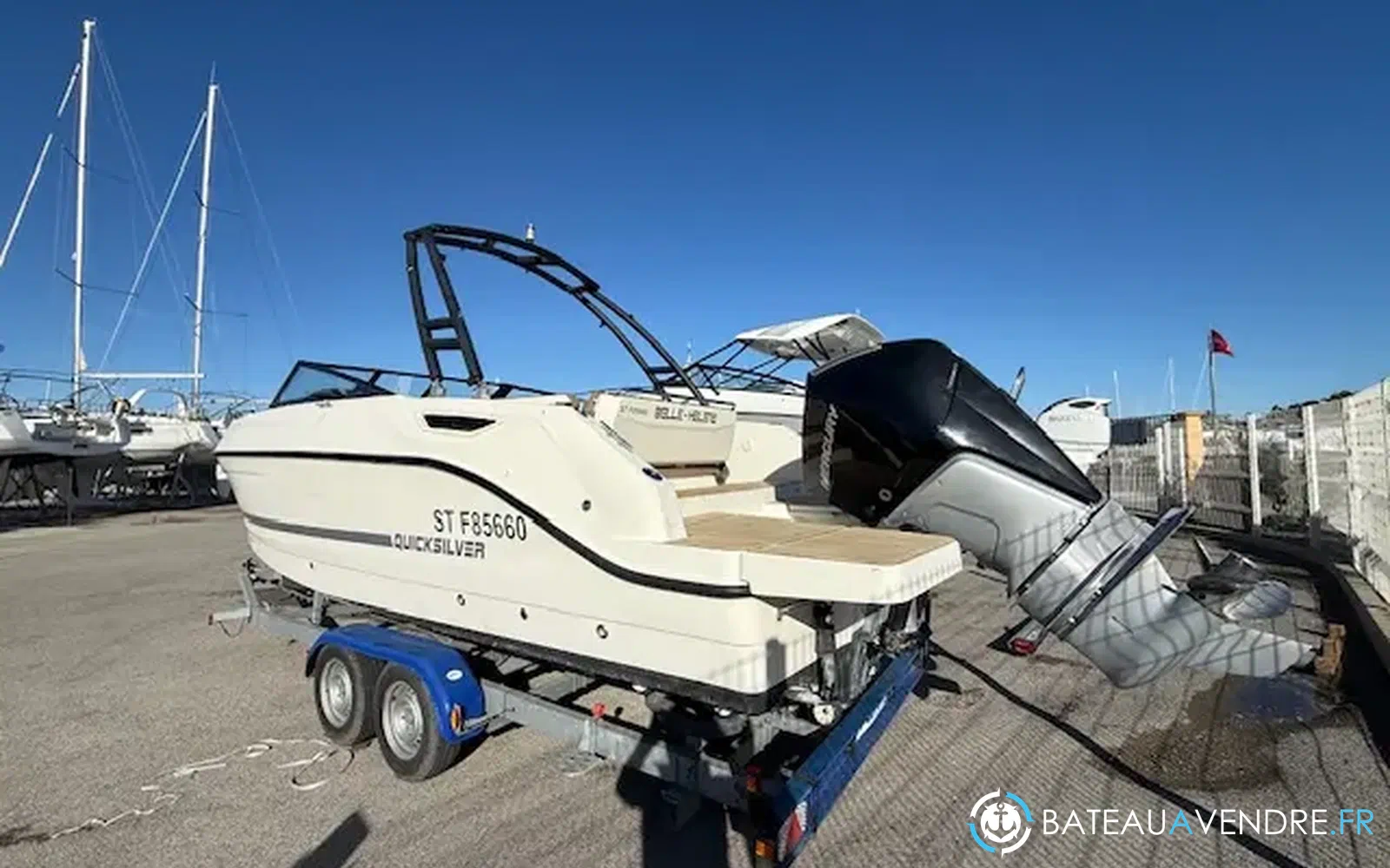 slider 2 Quicksilver Activ 755 Bowrider