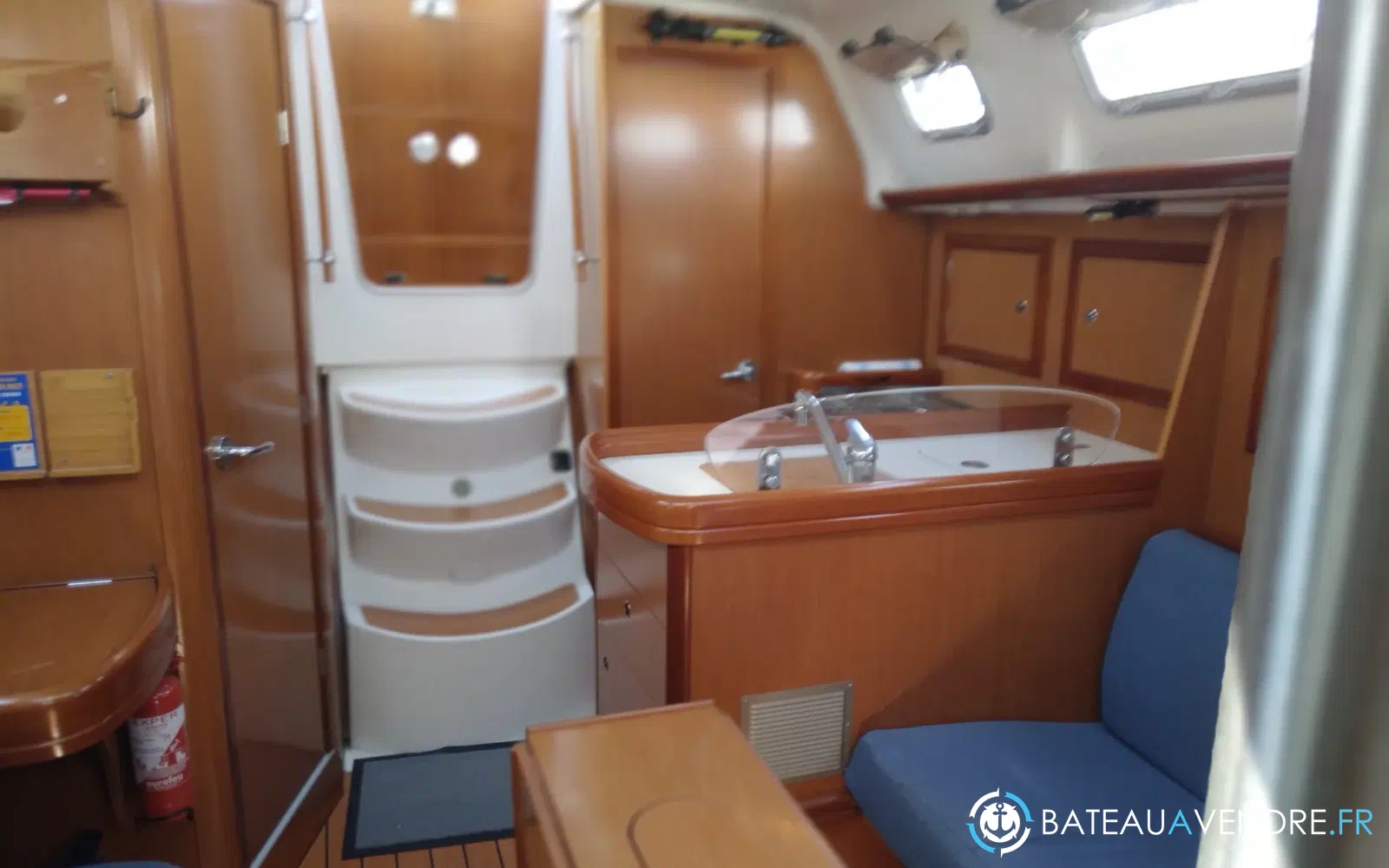 slider 1 Beneteau OCEANIS 323 Clipper