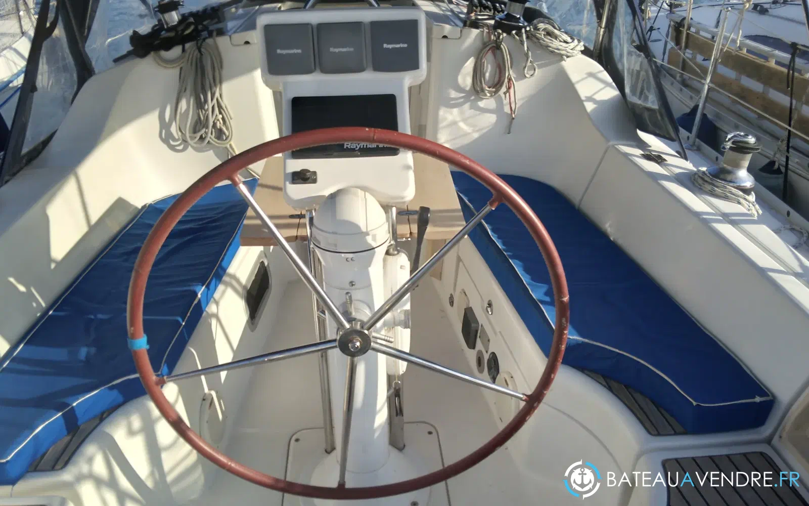 slider 7 Beneteau OCEANIS 323 Clipper