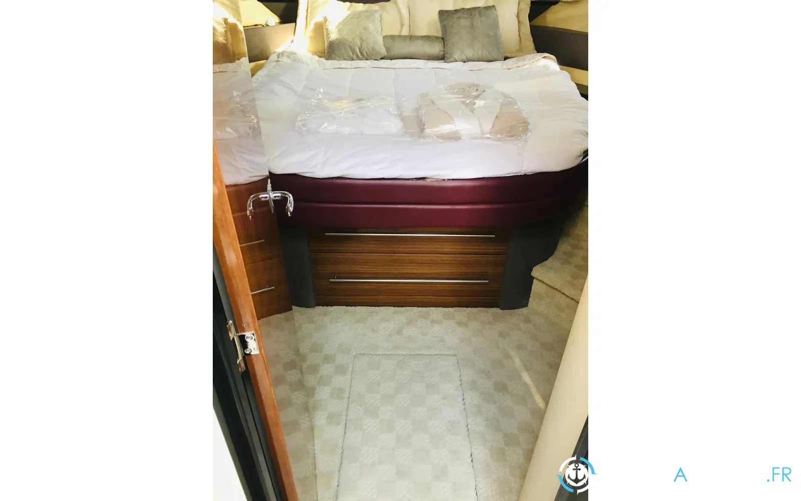 slider 9 Marquis Yachts 500 SC