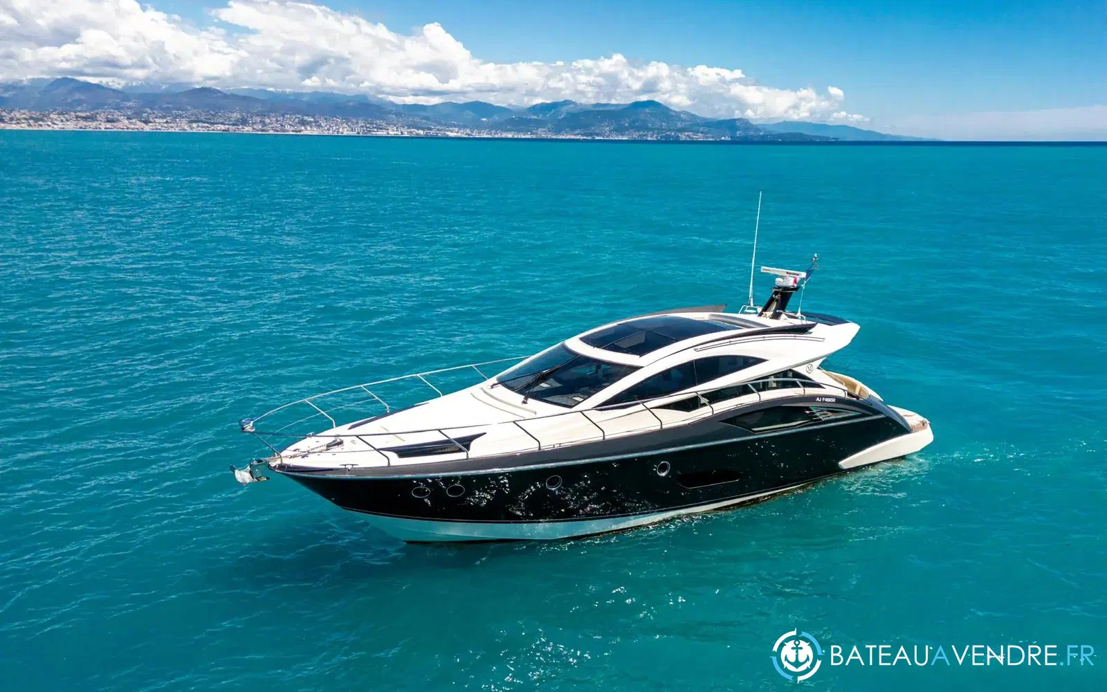 slider 0 Marquis Yachts 500 SC
