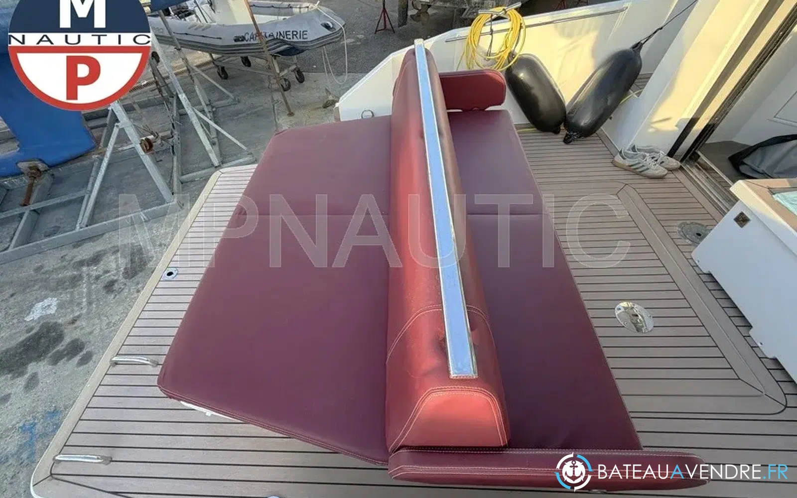 slider 6 Delta Yachts powerboats 33 coupe