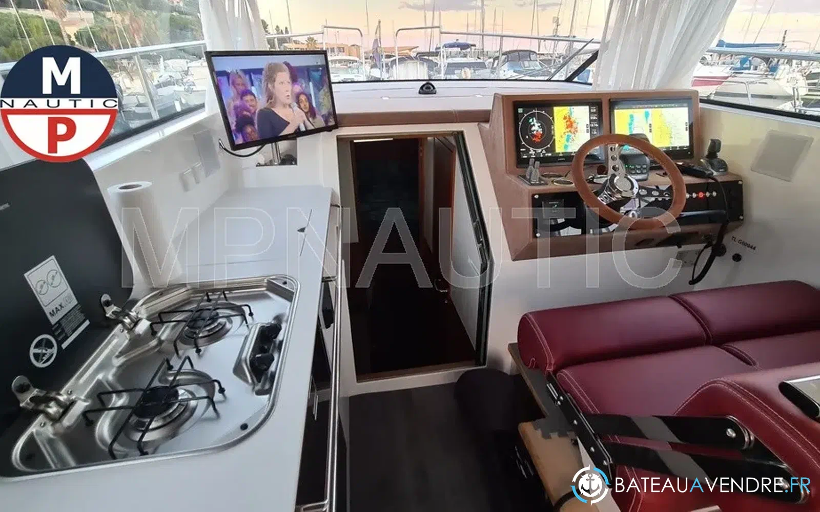 slider 9 Delta Yachts powerboats 33 coupe