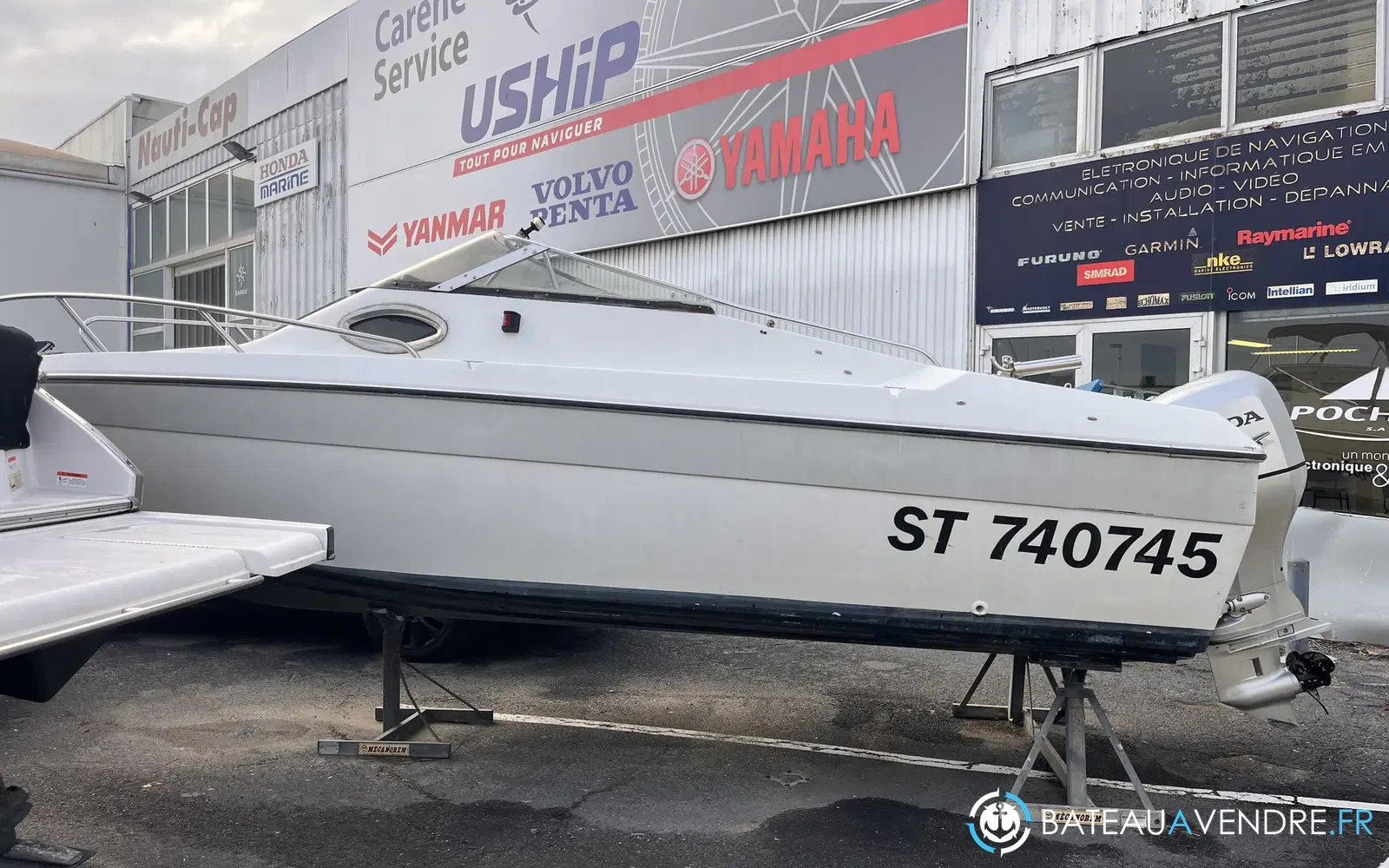 slider 0 Jeanneau Leader 550