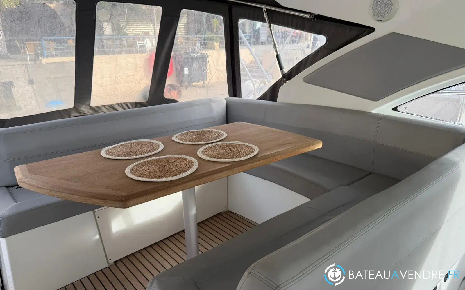 slider 8 Beneteau Monte Carlo 42 HT