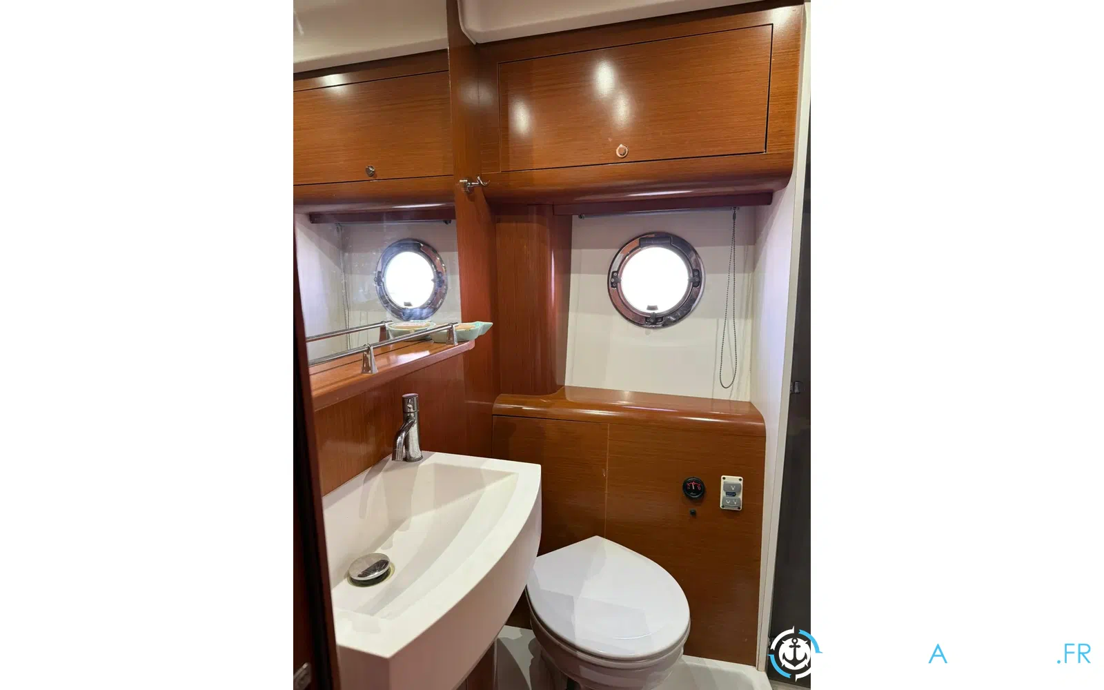 slider 21 Beneteau Monte Carlo 42 HT