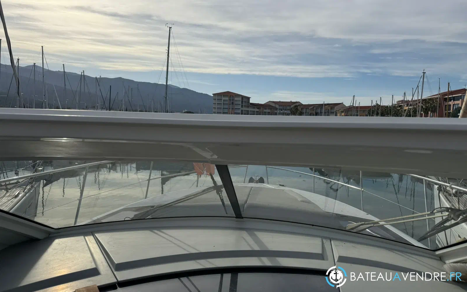 slider 5 Beneteau Monte Carlo 42 HT