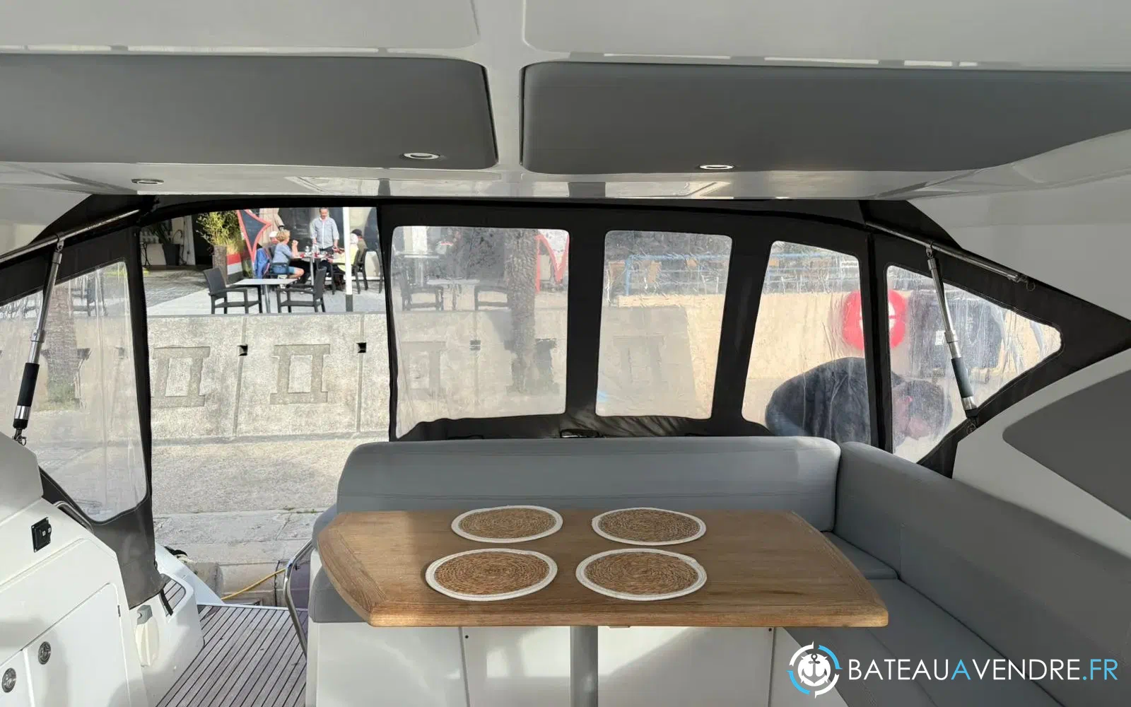 slider 7 Beneteau Monte Carlo 42 HT