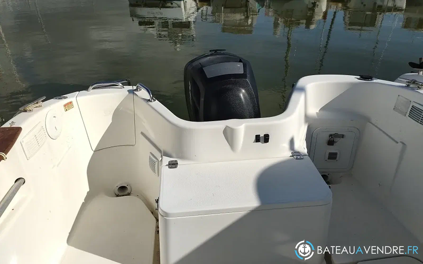slider 10 Quicksilver 640 Pilothouse