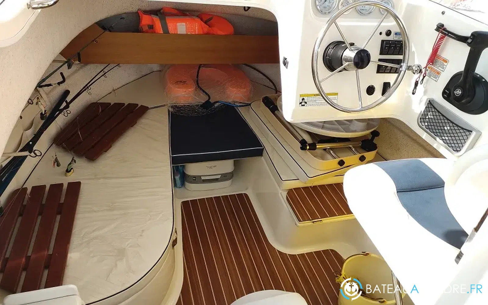 slider 13 Quicksilver 640 Pilothouse