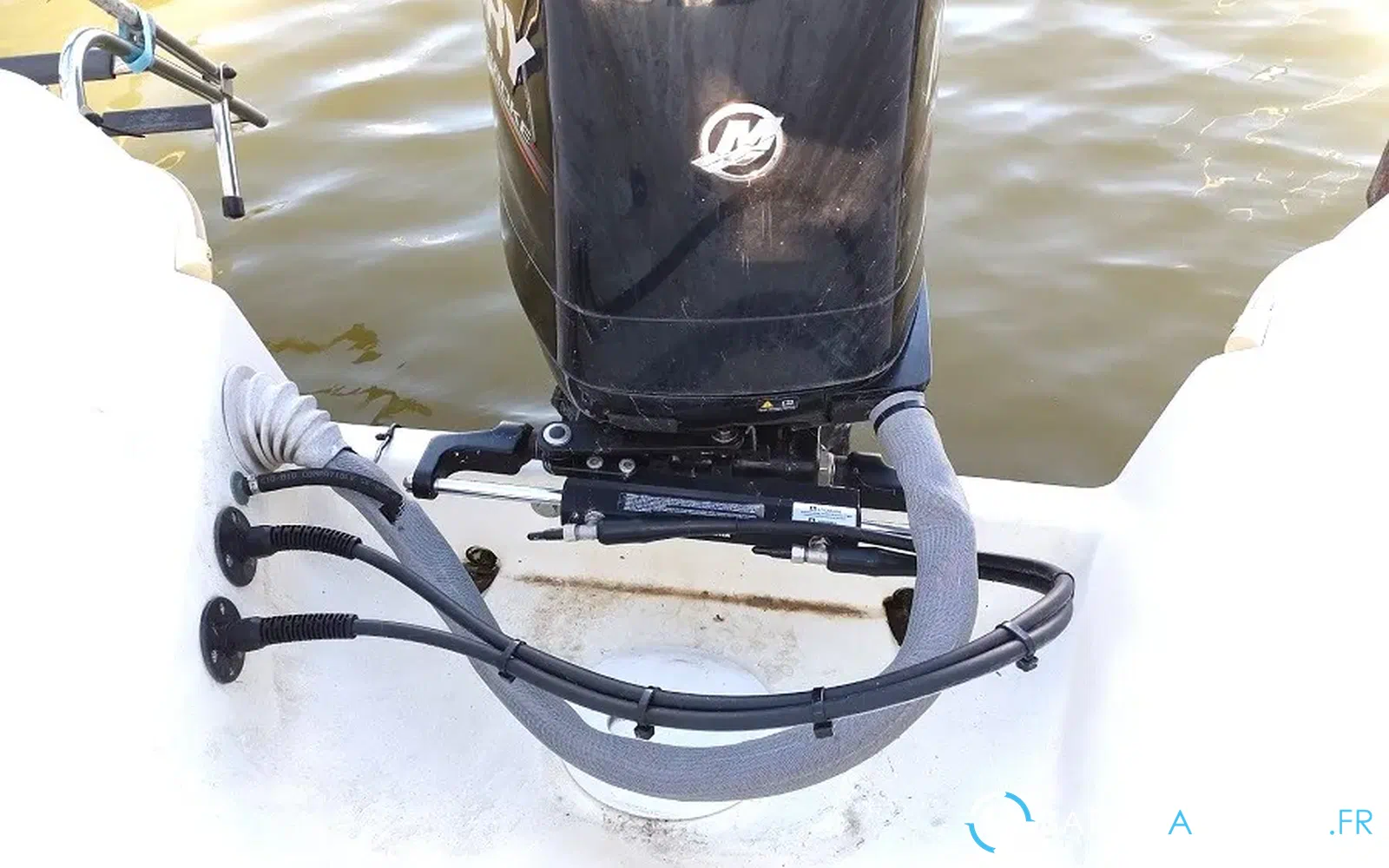 slider 22 Quicksilver 640 Pilothouse
