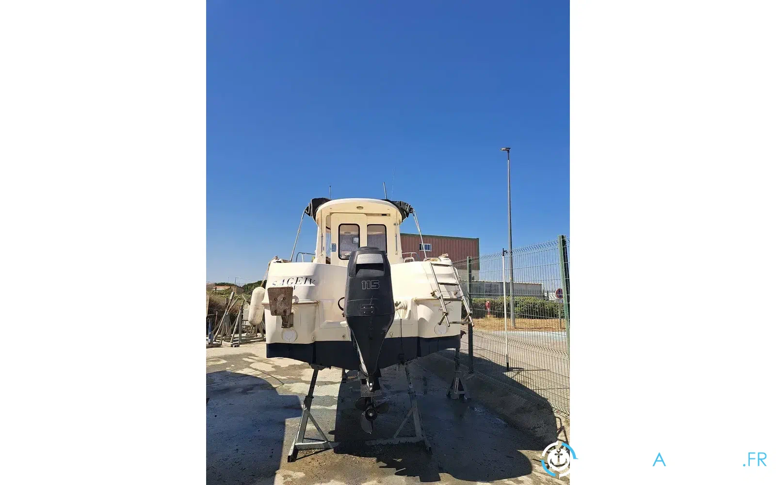 slider 24 Quicksilver 640 Pilothouse