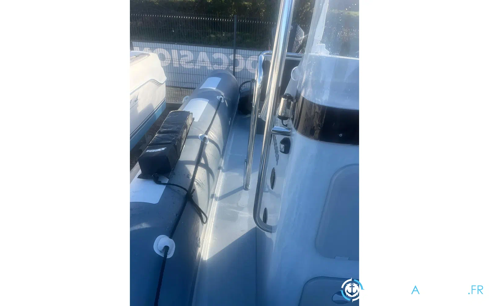 slider 8 Valiant 690 Sport Fishing