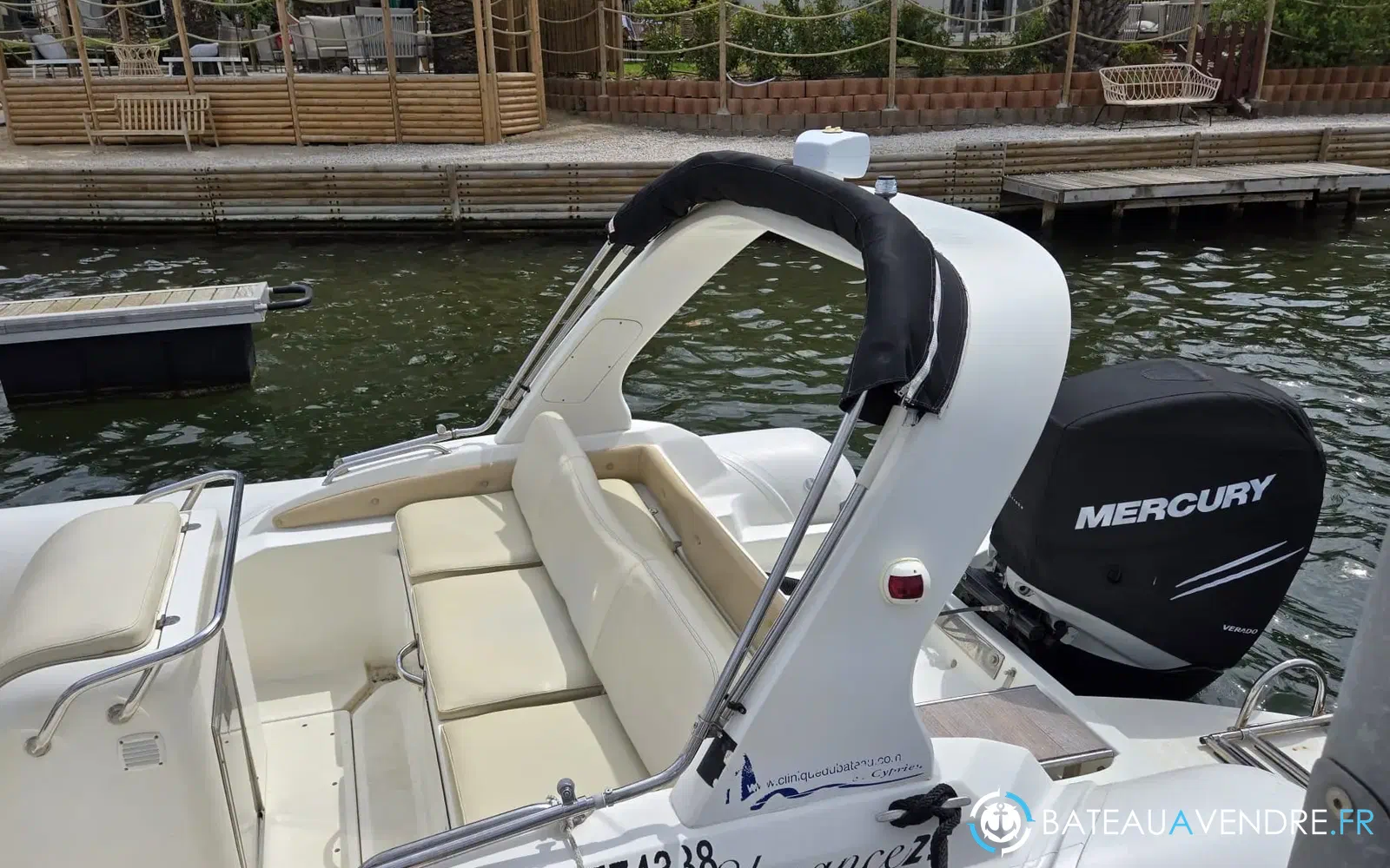 slider 4 Nuova Jolly Blackfin 25 Elegance