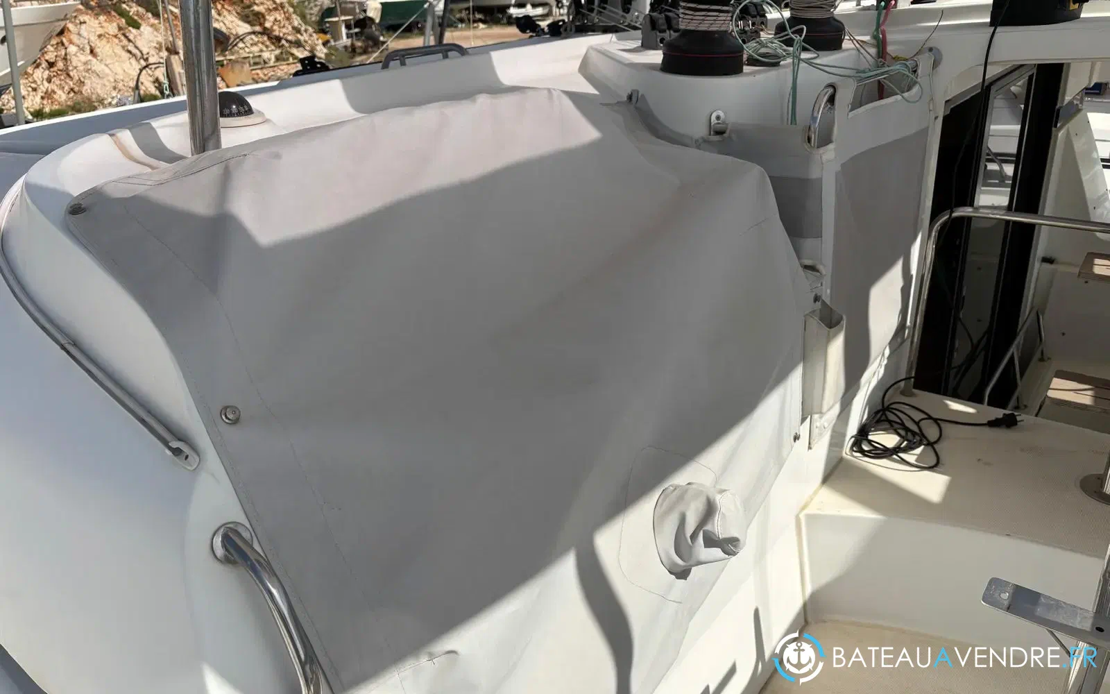 slider 22 Lagoon 42