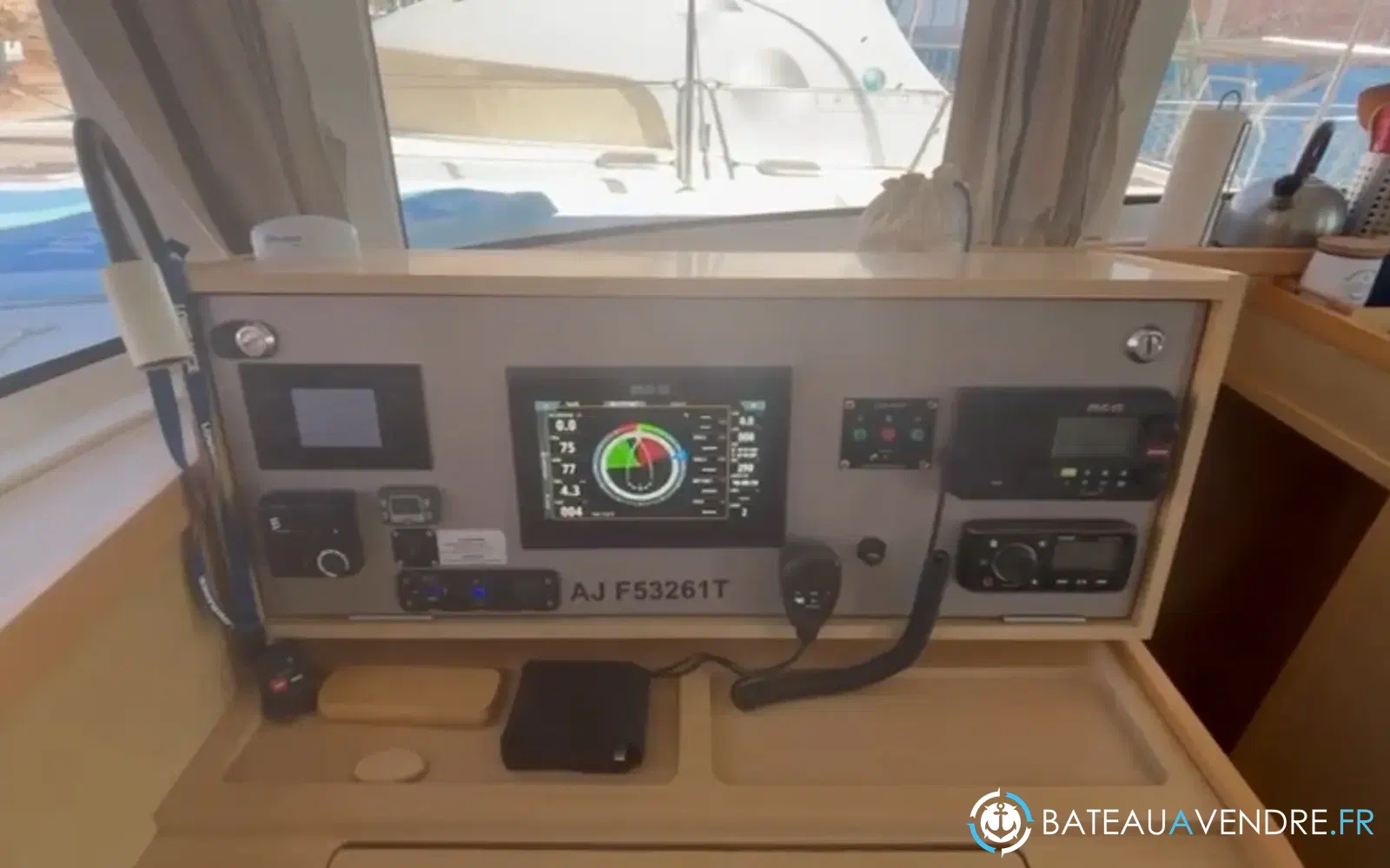 slider 8 Lagoon 42