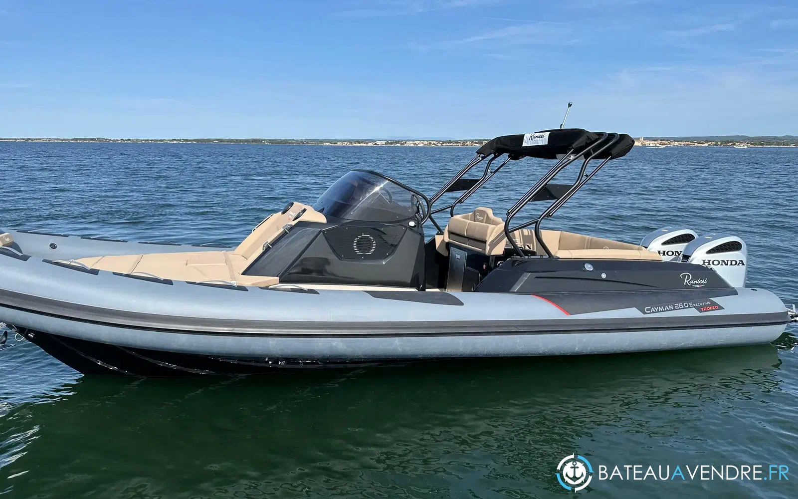 slider 2 Ranieri Cayman 28.0 Executive