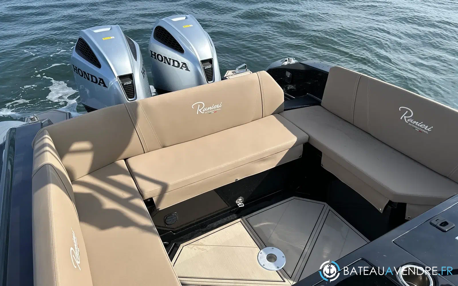 slider 5 Ranieri Cayman 28.0 Executive