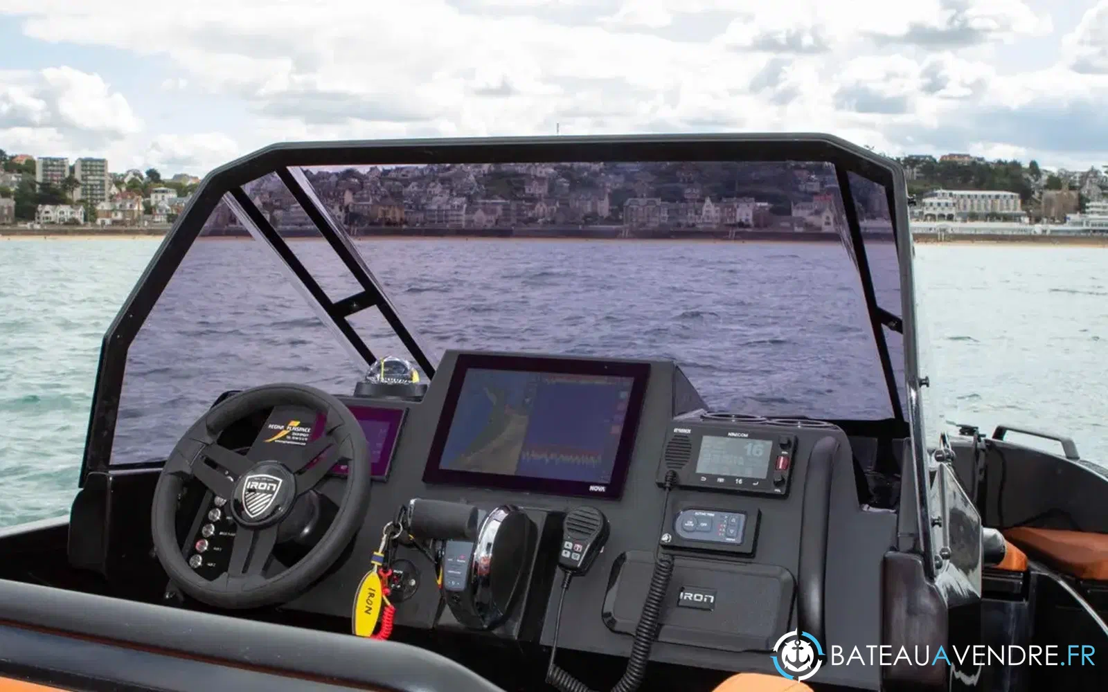 slider 3 Iron Boats 767