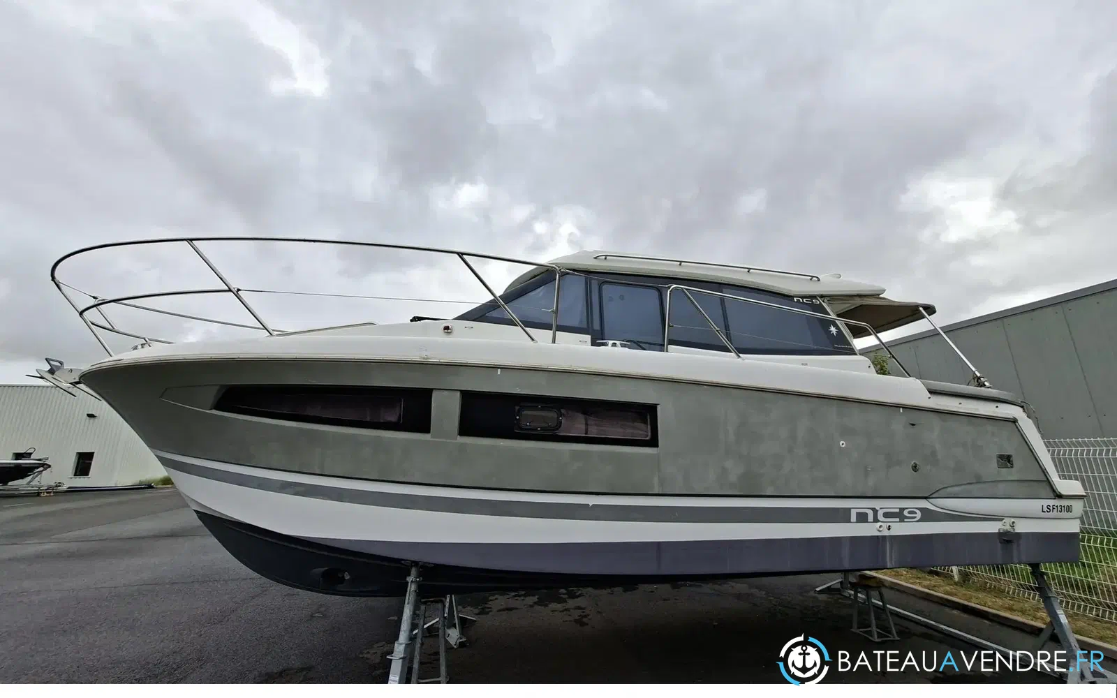 slider 1 Jeanneau NC 9