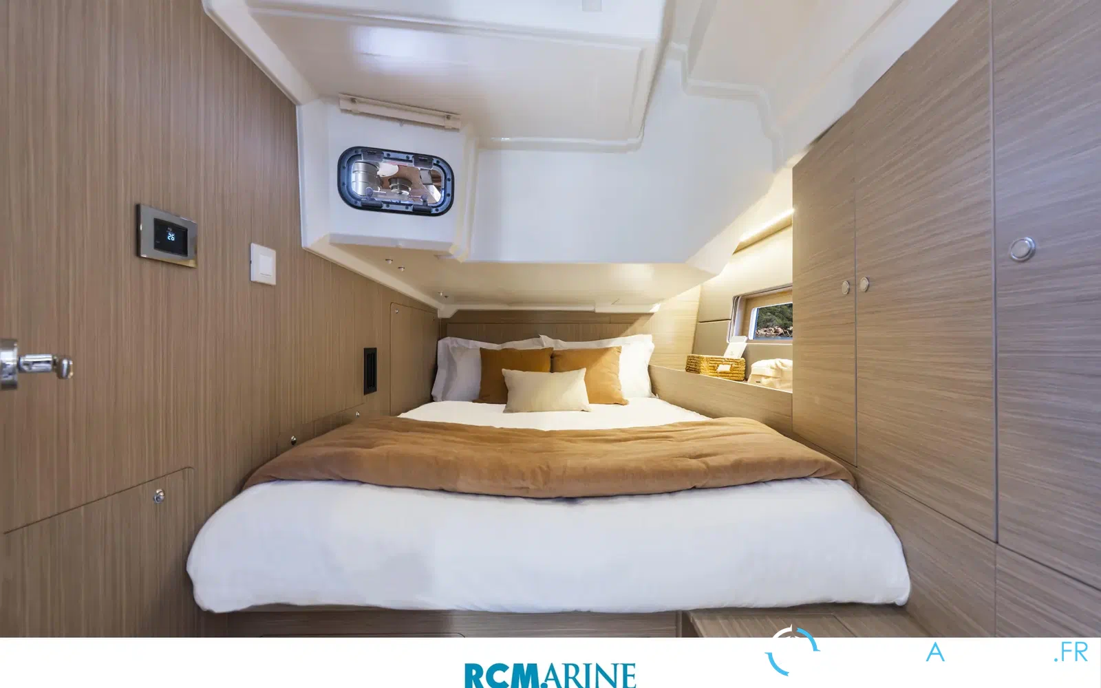 slider 18 Beneteau Oceanis 47