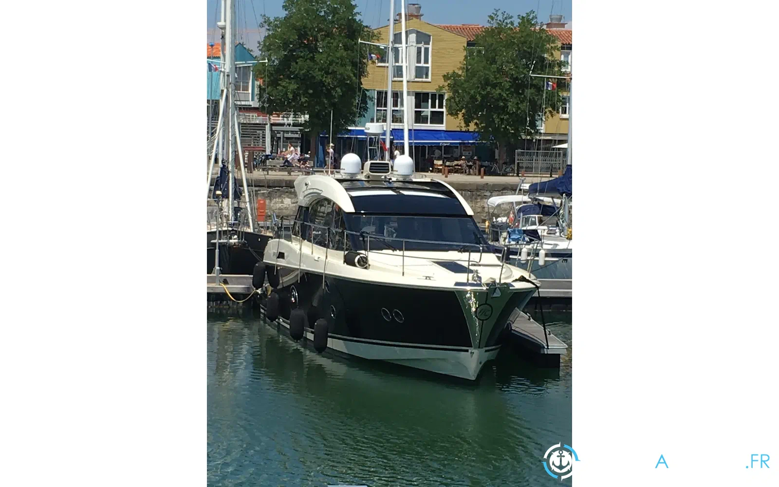 slider 12 Beneteau Monte Carlo 5 S