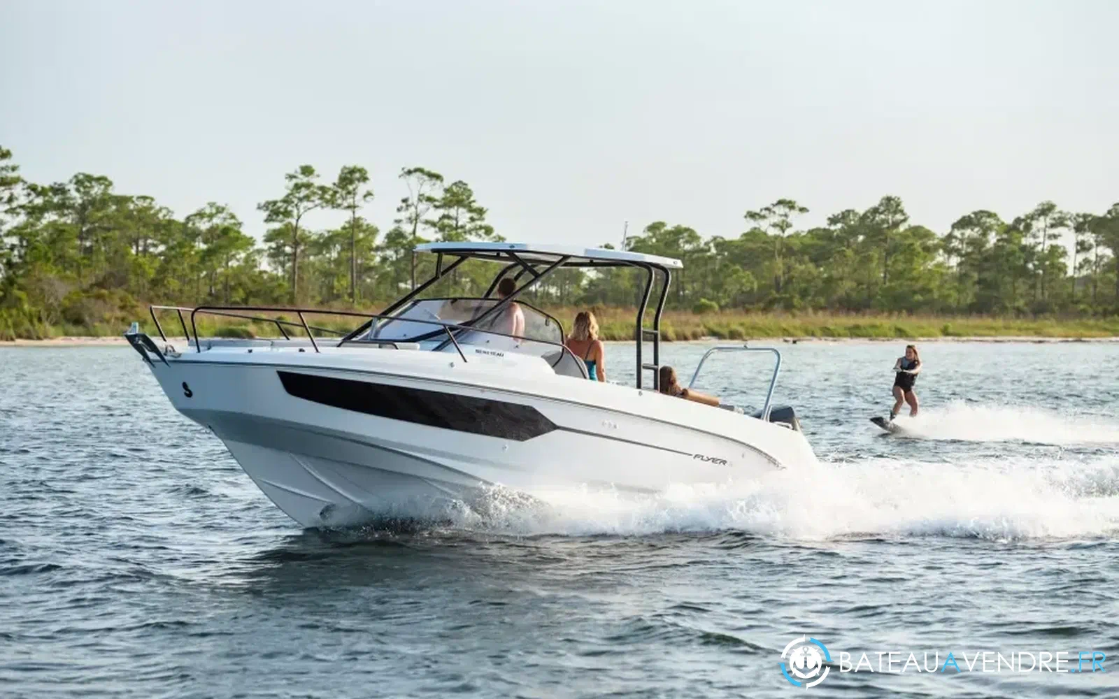 slider 1 Beneteau Flyer 8 SUNdeck